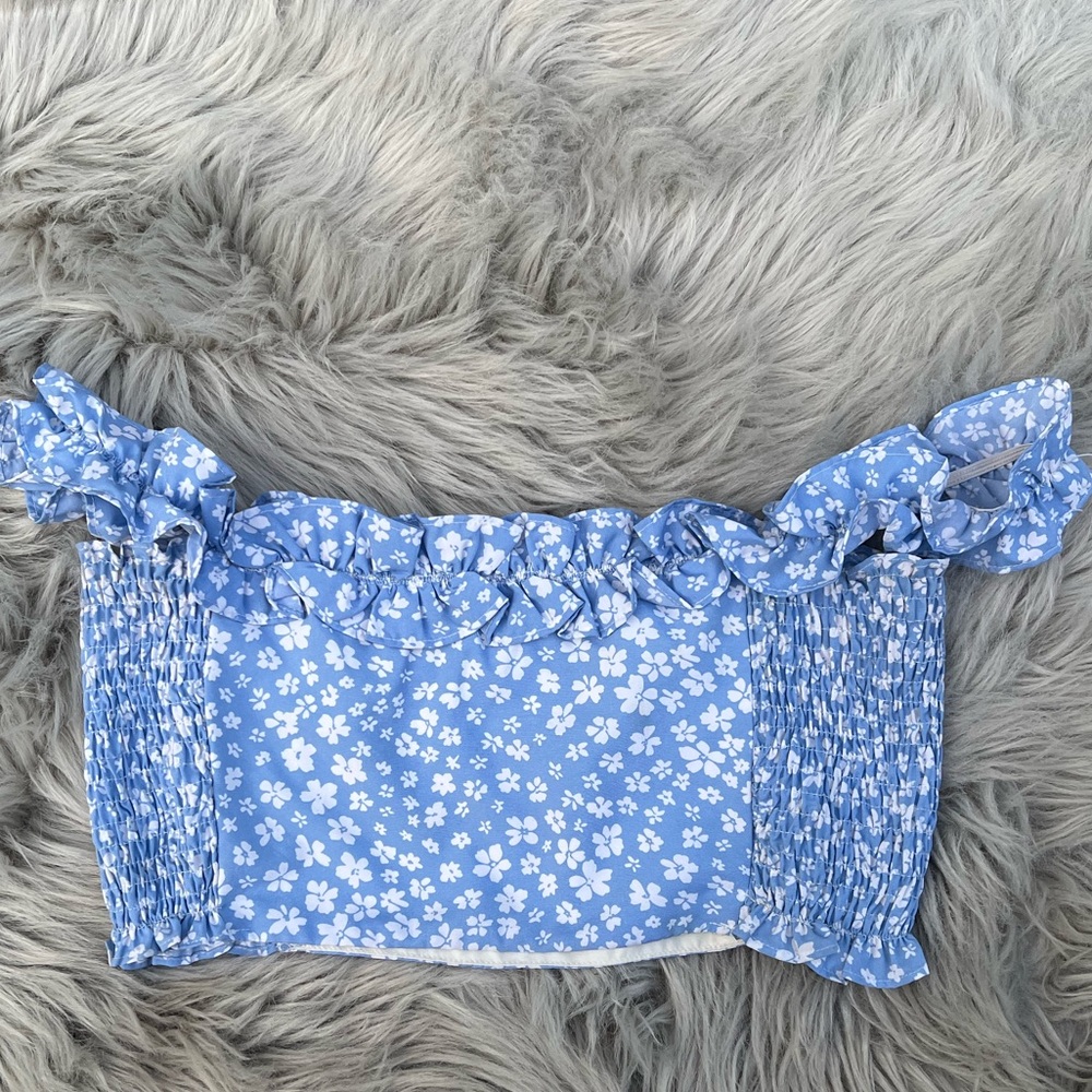 beginning boutique crop top